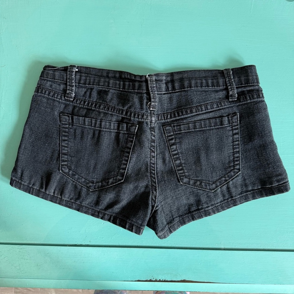 Forever 21 Black Jean Shorts Classic Style 26 - Picture 6 of 6